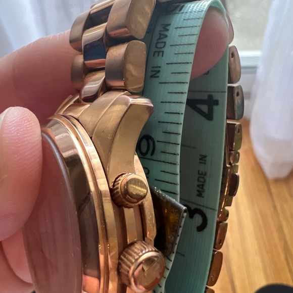 Michael Kors Rose Gold Limited Edition Watch - Picture 6 of 7